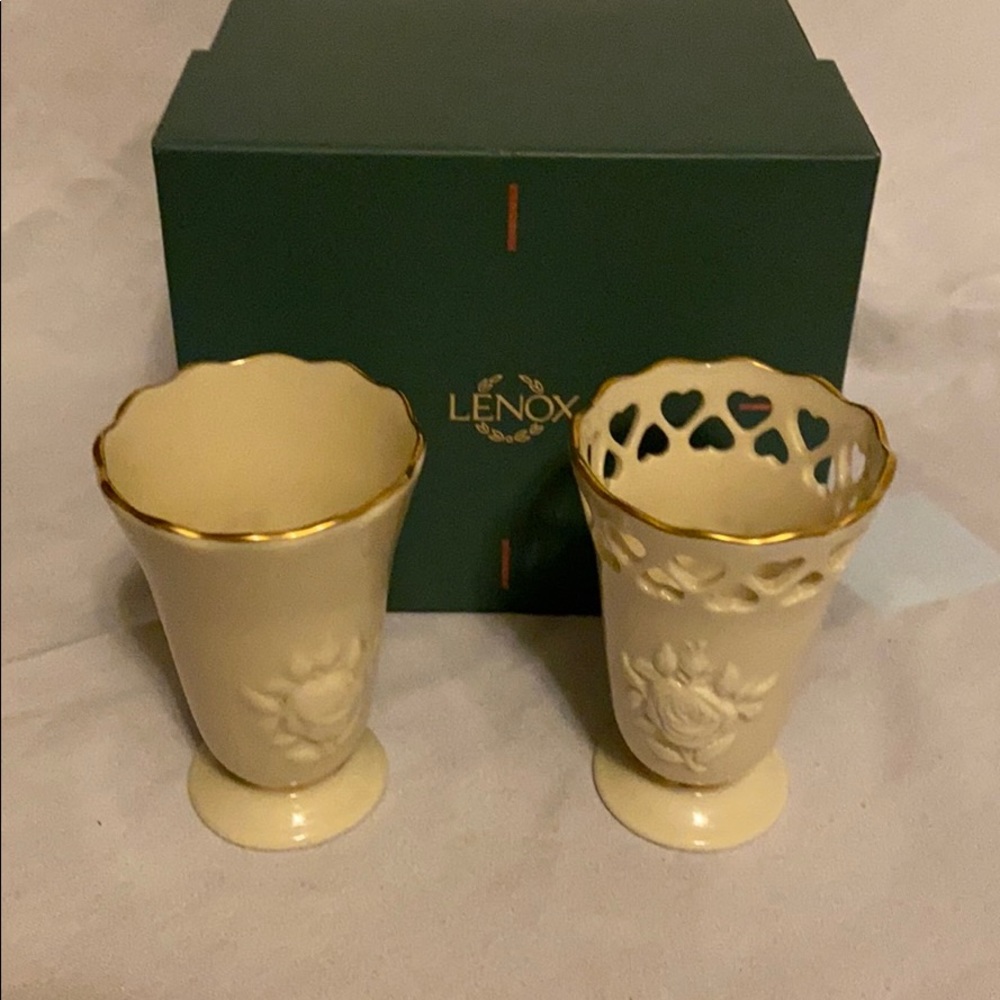 Lenox heart post vase